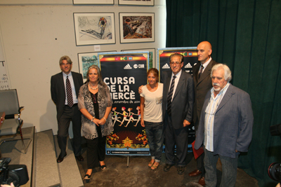 la Sra. Maite Fandos, Tinenta d'Alcalde de Qualitat de Vida, Igualtat i Esports; el Sr. Indalecio Mondéjar, Director Regional a Catalunya de Caixa Mediterrani; el Sr. Javier Zapata, Sports Marketing Manager Adidas; el Sr. Ricard Llorens, director tècnic de la Cursa, i l'atleta catalana María Vasco